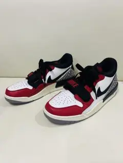 【新品未使用】NIKE ナイキ　LEGACY スニーカー