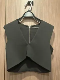 ZARA WOMAN ブラック　トップス　ベスト