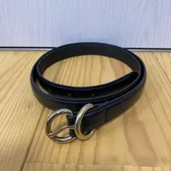 黒ベルト　細ベルト　ブラックレザー調ベルト ゴールドバックル