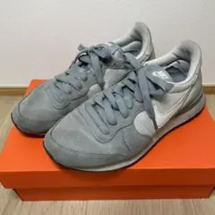 NIKE ナイキ 629684-011 グレー スニーカー
