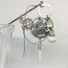 ✨️蓄光砂入り試験管とドーム＆歯車と鎖＆薄黄チェコの一本足スチームパンクかんざし