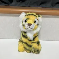 虎のぬいぐるみ
