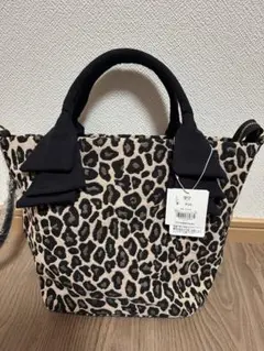 Item thumbnail for item 769dce5c-56db-47a9-82a2-5b08a9315cc7