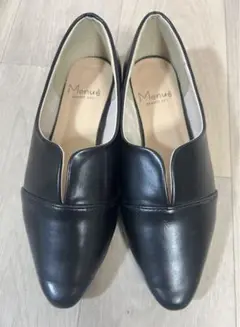 Menue メヌエ スリット入り フラットシューズ SS ブラック