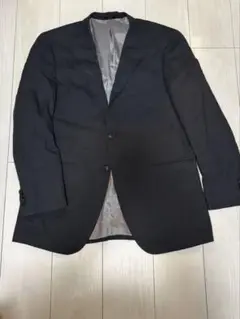 ダークグレー　ストライプ　スーツ　メンズ