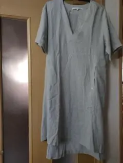 薄い水色Vネック 半袖チェニック
