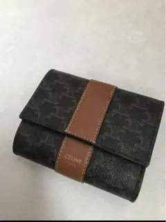 早いもの勝ち! セリーヌ CELINE トリフォールドウォレット