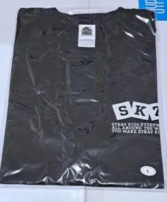 Stray Kids Tシャツ