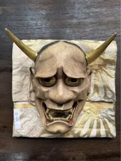 Item thumbnail for item b4711ae3-7eb1-427f-9838-ae75803560f0