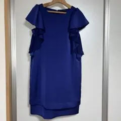 アパートバイローリーズネイビーフリルドレス