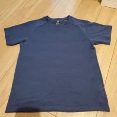 UNIQLO Tシャツ 150サイズ