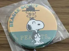 スヌーピー 缶バッジ　スヌーピー ミュージアム　ガチャ