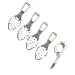 15x5mm シルバーメッキ 小さなペンダント