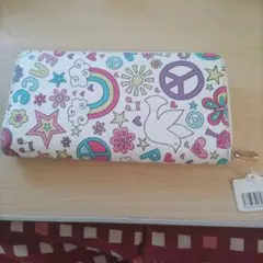 新品未使用　美品　長財布　財布　可愛い　ポップ