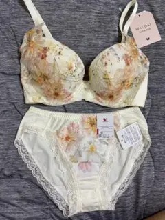 Item thumbnail for item 618ba9e1-bf97-4118-a4c5-09ca1c9cb604