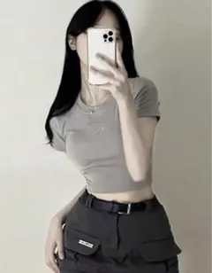 グレー コットン クロップドTシャツ