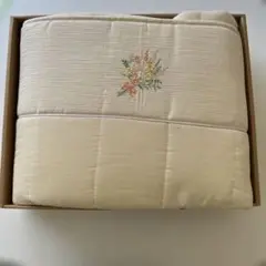 Tender Land 刺繍　140cmx190cm キルトケット　綿　麻
