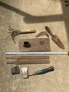 残欠　レトロな農具と工具　サビ付きまとめて　７点