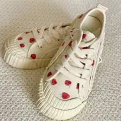 ZARA KIDS いちごスニーカー・24・14,9cm 新品タグ付き