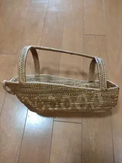 アタ　ワインホルダー