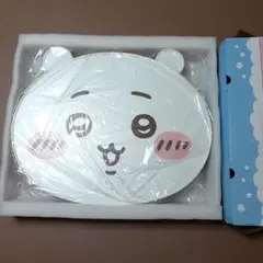 ちいかわ　折りたたみミニテーブル