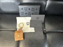 【値下げ箱付き】MCM AirPodsケース　イヤホンケース キーリングチャーム