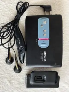 aiwa 薄型高音質 カセットプレーヤー HS-PX720 希少色 600.webp