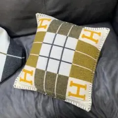 HERMES チェック柄クッションカバー