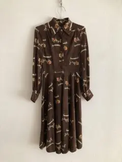 【美品】古着　長袖ワンピース　ブラウン馬車柄