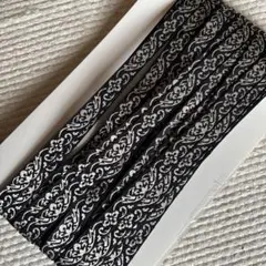 刺繍入りテープ　リボン
