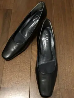 pitti FEMININEピッティ ブラックパンプス23cm EE