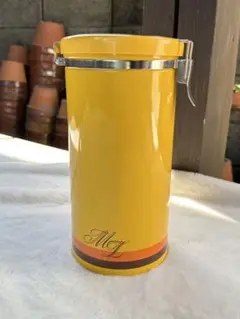 Item thumbnail for item 64f0836a-cb36-4a69-a867-d1b7d03e88ad