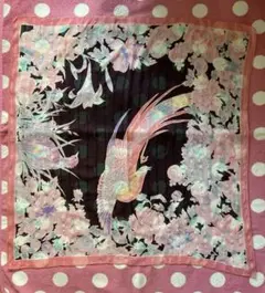 孔雀と花柄のエレガントスカーフ