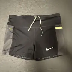 Nike ランニング&トレイル用ショートタイツ(レディースLサイズ)