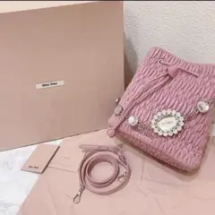 miumiu クリスタル ナッパ マテラッセ バッグ チェーン 人気品!