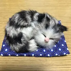 リアル猫置物
