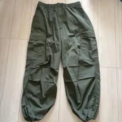 オリーブグリーン ワイドパンツ