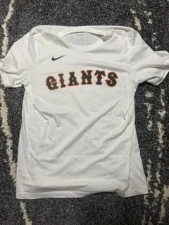 巨人　岡本和真　Tシャツ