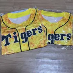 (2枚) 阪神タイガース　ユニフォーム　新品未使用