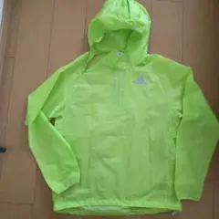 adidas ランニングパーカー