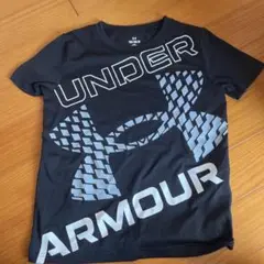 UNDER ARMOUR ブラック Tシャツ YM/JM/M 140