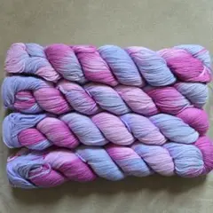 【新品未使用】シルク　毛糸　４本　200g　ピンク　紫　編み物　手芸素材