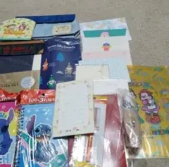 ディズニー　サンリオ等など文房具セット