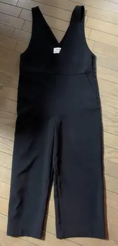 socolla 黒 Vネックオールインワン　M（2）サイズ