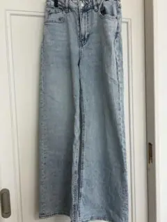 ライトブルーワイドレッグデニムパンツ