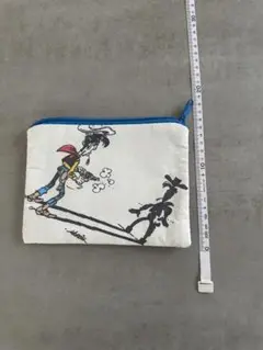 キャラクターイラストポーチ