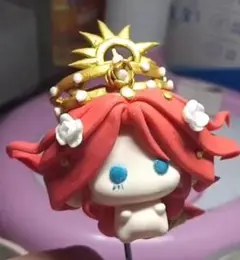 樹脂粘土キャラクター 赤と白の髪
