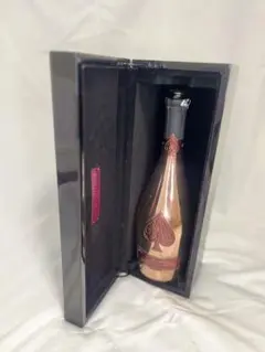 アルマンドロゼ　空瓶