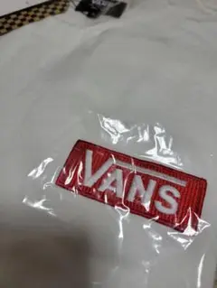 【新品】 VANS 白×赤ボックスロゴTシャツ
