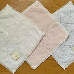 【新品タグ付】レース付き 花柄 ハンドタオル 3色セット